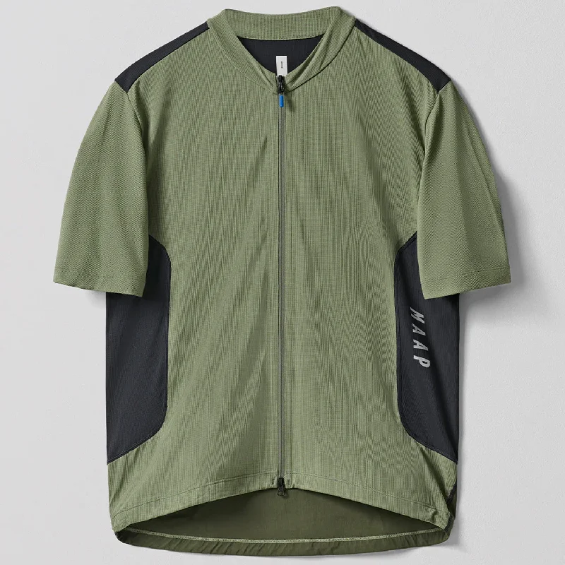 Storm-proof bike jacket-Maglia Maap Alt_Road Zip Tee - Verde