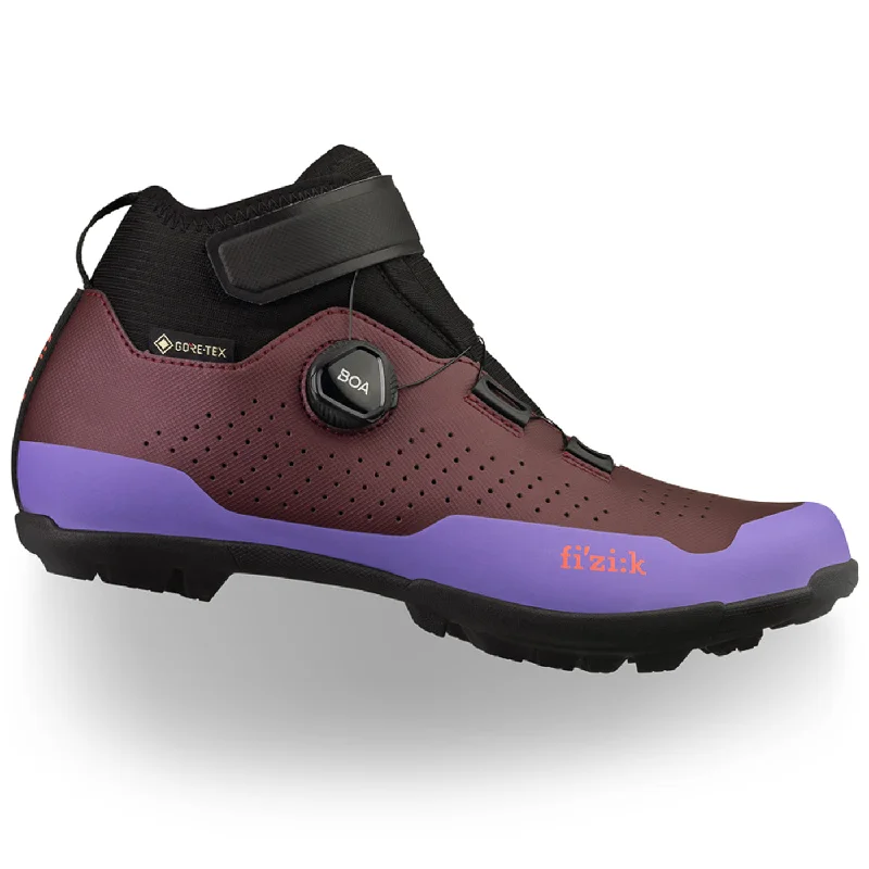 Storm-proof bike jersey-Scarpe Fizik Terra Artica GTX - Viola